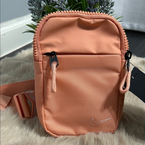 Nike Coral Crossbody Bag - Picture 5 of 6